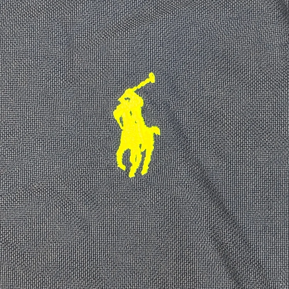 Shirt - Picture 3 of 4